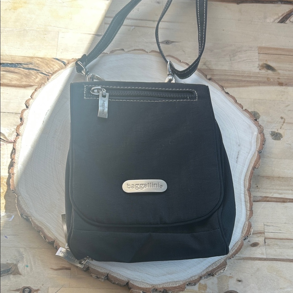 Baggallini Black Bag with Gold Accent